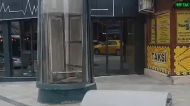 Sivas’ta Şiddetli Rüzgar Tabelayı Yerinden Söktü
