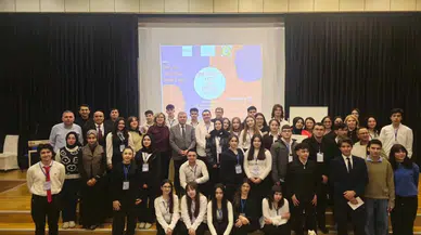Sivas’ta Liseler Arası Dev Münazara: İngilizce Hitabet Yarışı