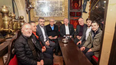 AK Parti Heyeti Çerkez’in Kahvesi’nde Gönül Sohbeti Yaptı