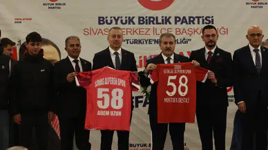 Mustafa Destici Sivas’ta Düzenlenen İftar Programına Katıldı