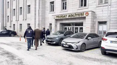 İnsan Kaçakçılığına Darbe: 3 Araçta 13 Göçmen Yakalandı