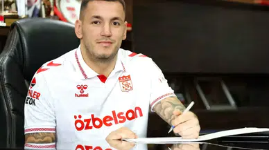 Rey Manaj: Sivas Aşkıyla Futbolu Bırakacak!