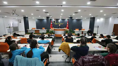 Yerel Yönetimi Yerinde Öğrendiler: Öğrencilerden Anlamlı Ziyaret