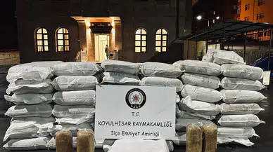 Sivas'ta Dev Operasyon: 1 Ton 337 Kilogram Kaçak Tütün Yakalandı