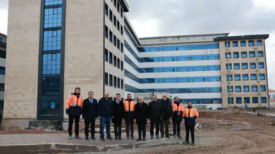 Vali Yılmaz Şimşek’ten SCÜ Tıp Fakültesi Hastanesi İnşaatına Yakın Takip
