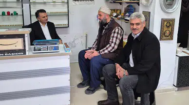 Umre İbadetlerini Tamamlayan Hemşehrilere Belediye Başkanından Tebrik Ziyareti