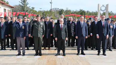 Sivas’ta Şehitlikte 18 Mart Töreni ve Duygusal Ziyaret