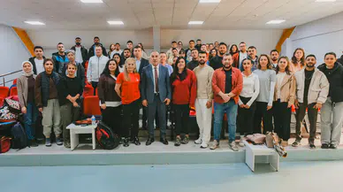 Aydın’da Özel Sporcular İçin Yüzme Antrenörlüğü Kursu Başladı