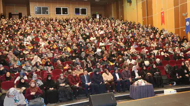 Sivas’ta Kadınlara Özel Kadir Gecesi Programı Düzenlendi