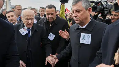 Devlet Bahçeli ile Özgür Özel, şehit cenazesinde bir arada