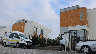Eski Kız Arkadaşının Evine Gitti, Yeni Sevgilisi Tarafından Bıçaklandı