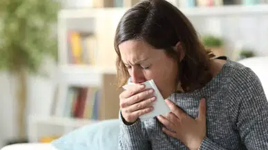 Uzmanından “geçmeyen öksürük” uyarısı: Altından o hastalık çıkabilir
