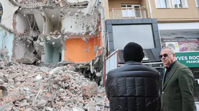 İstasyon Caddesi’nde Yıkım Çalışması Sırasında Hasar Gören Apartman Boşaltıldı