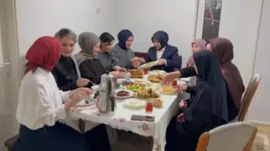 Sivas Milletvekili Sahur Sofrasında Öğrencilerle Buluştu