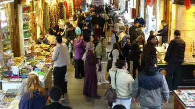 Gastronomi Kentinde Çifte Bayram: Esnafın Yüzü Turistle Güldü