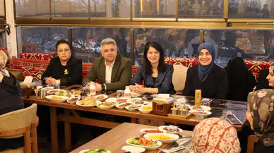 Sivas’ta 8 Mart Dünya Kadınlar Günü Dolayısıyla İftar Programı Düzenlendi