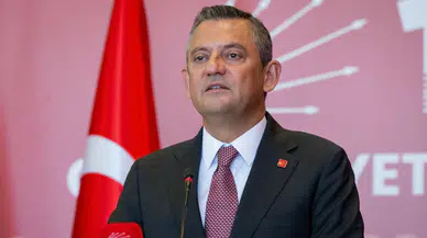 Özgür Özel'den Uşak Belediye Başkanı Özkan Yalım'a: Dimdik ayaktayız