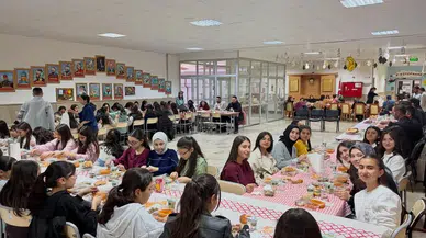 Altınyayla’da İmam Hatip Ortaokulu’nda İftar Programı Düzenlendi