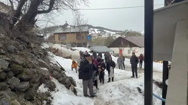 Sivaslı Gençlerden Kültürel Miras: Bahar Gelişi Saya İle Kutlandı