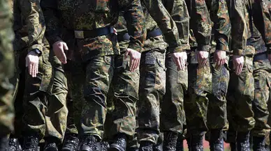 Almanya’nın İran’a Müdahale Olasılığı Tartışılıyor