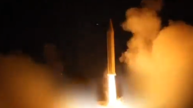 İran ilk kez kullandı! Khorramshahr-4 missile ile Tel Aviv hedef alındı