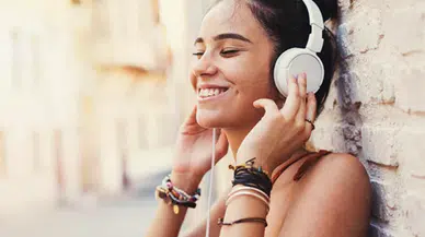 Müzik zevkiniz zekanız hakkında bilgi veriyor! Zekilerin dinlediği 5 müzik türü belli oldu...