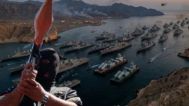 İran, Hürmüz Boğazı’nda İki Gemiye Füze Saldırısı Düzenledi