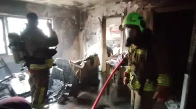 Dulkadiroğlu'nda Korkutan İkamet Yangını: İtfaiye Alevleri Söndürdü