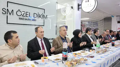 Sivas Belediye Başkanı Uzun, Sirer Pasajı Esnafıyla İftar Sofrasında Buluştu