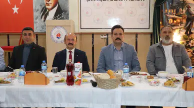 Şarkışla Kaymakamı ve Belediye Başkanı Üreticilerle İftarda Buluştu