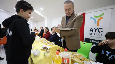 Adem Uzun iftar programında öğrencilerle buluştu!