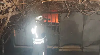Hatay Reyhanlı'da Korkutan Yangın! Bahçelievler Mahallesi Teyakkuzda