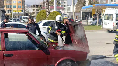 Adıyaman’da Seyir Halindeki Otomobil Alev Aldı: Araçta Hasar Oluştu