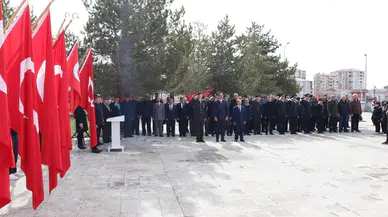 Şarkışla’da 18 Mart Çanakkale Zaferi Çelenk Sunma Töreni Düzenlendi
