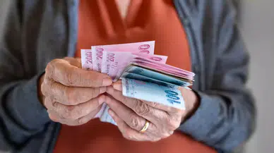 Emekli Maaşı ve Bayram İkramiyesi Ödemeleri Yarın Başlıyor
