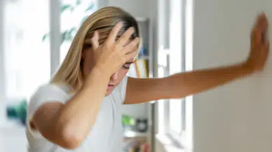 Ani baş dönmesi atakları yaşıyorsanız dikkat! Vertigonun Belirtisi Olabilir