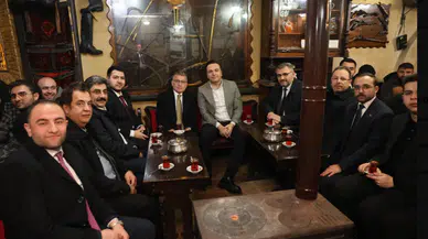 AK Parti Heyeti Tarihi Çerkez’in Kahvesi’nde Buluştu