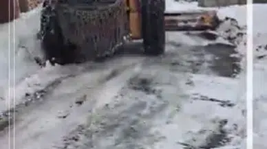 Sivas İl Özel İdaresi Ekipleri Şarkışla Köylerinde Karla Mücadeleyi Sürdürüyor