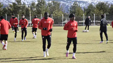 Serik’te Yiğidolar Damgası! Sivasspor 4’te 4 Yaptı