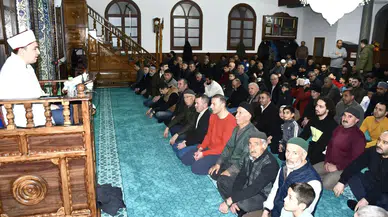 Gürün’de Kadir Gecesi Camilerde Yoğun Katılımla İdrak Edildi