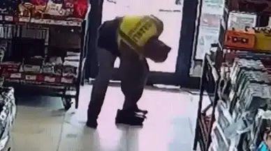 Sivas’ta çamurlu Ayakkabıyla Girmedi, Yalın Ayak Gönüllere Girdi