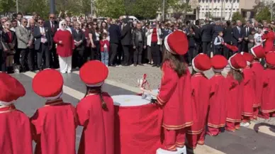 Gaziantep'te CHP yönetimi, mehter gösterisine sırtını döndü: Özgür Özel'den açıklama geldi