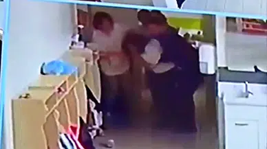 Boğazına Yemek Kaçan Öğretmeni Meslektaşı Kurtardı