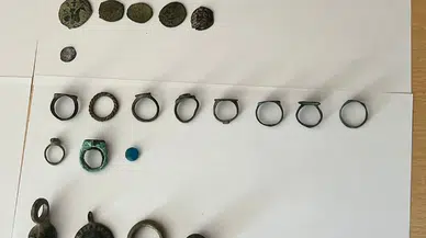 Sivas’ta Çöplükte 128 Parça Tarihi Eser Bulundu