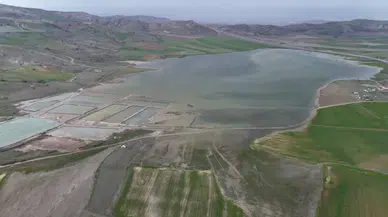 Sivas’ta Yağışlar Hayatı Etkiledi: Göl Taştı, Araziler Sular Altında