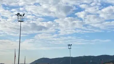 Araçta kadını silahla öldüren kişi intihar etti