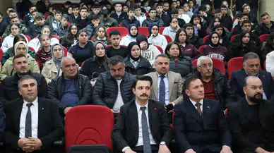 Kaymakam Kukuş Kariyer Günlerinde Gençlerle Buluştu