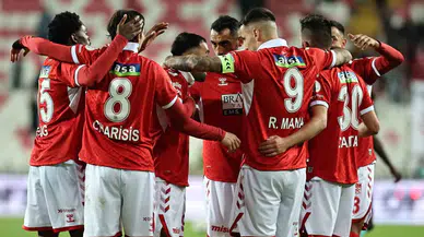 Sivasspor’da Yabancı Kuralı ve Gelecek Planlaması Kritik Hale Geliyor
