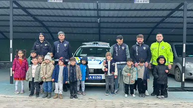 Altınyayla’da Minik Öğrencilerden Emniyete Ziyaret