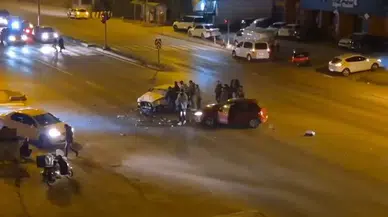 Ereğli’de Kafa Kafaya Kaza: Kırmızı Işık İhlali 2 Yaralı